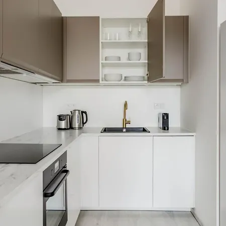 Blueground 10 Nr Park Foodie Area Prg-14 Διαμέρισμα *