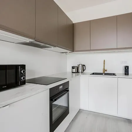 Apartmán Blueground 10 Nr Park Foodie Area Prg-14